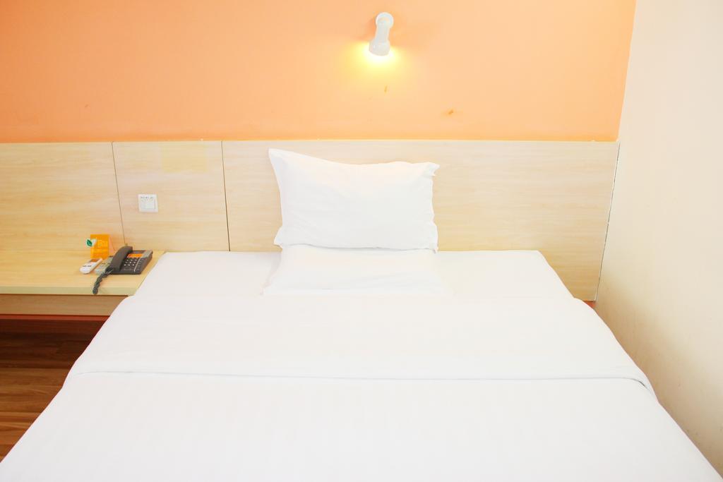 7Days Premium Guangzhou Tianhe Shipaiqiao Hotel Exterior photo