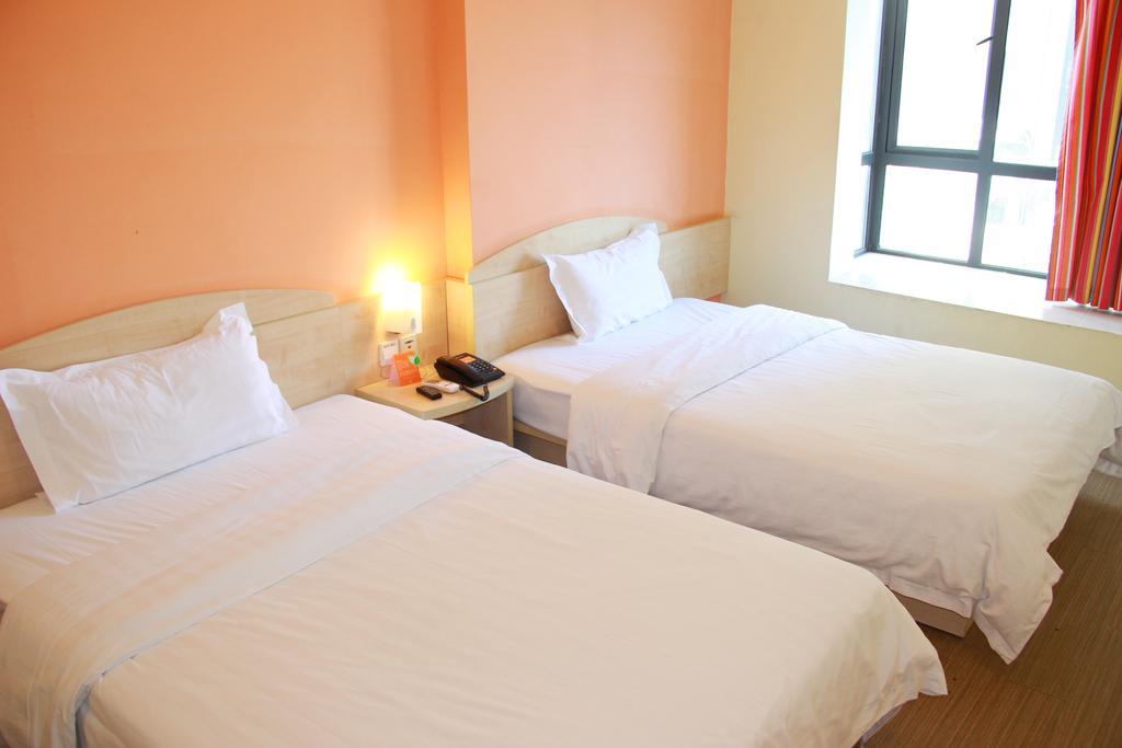 7Days Premium Guangzhou Tianhe Shipaiqiao Hotel Exterior photo